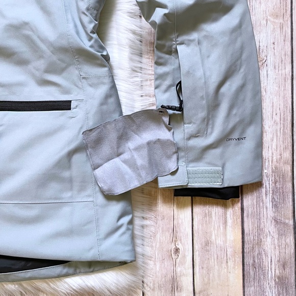 The North Face Women’s Gatekeeper Jacket - Picture 4 of 11